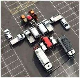 Illustration for article titled Real Life Optimus Prime Challenges Megatron To Epic Battle